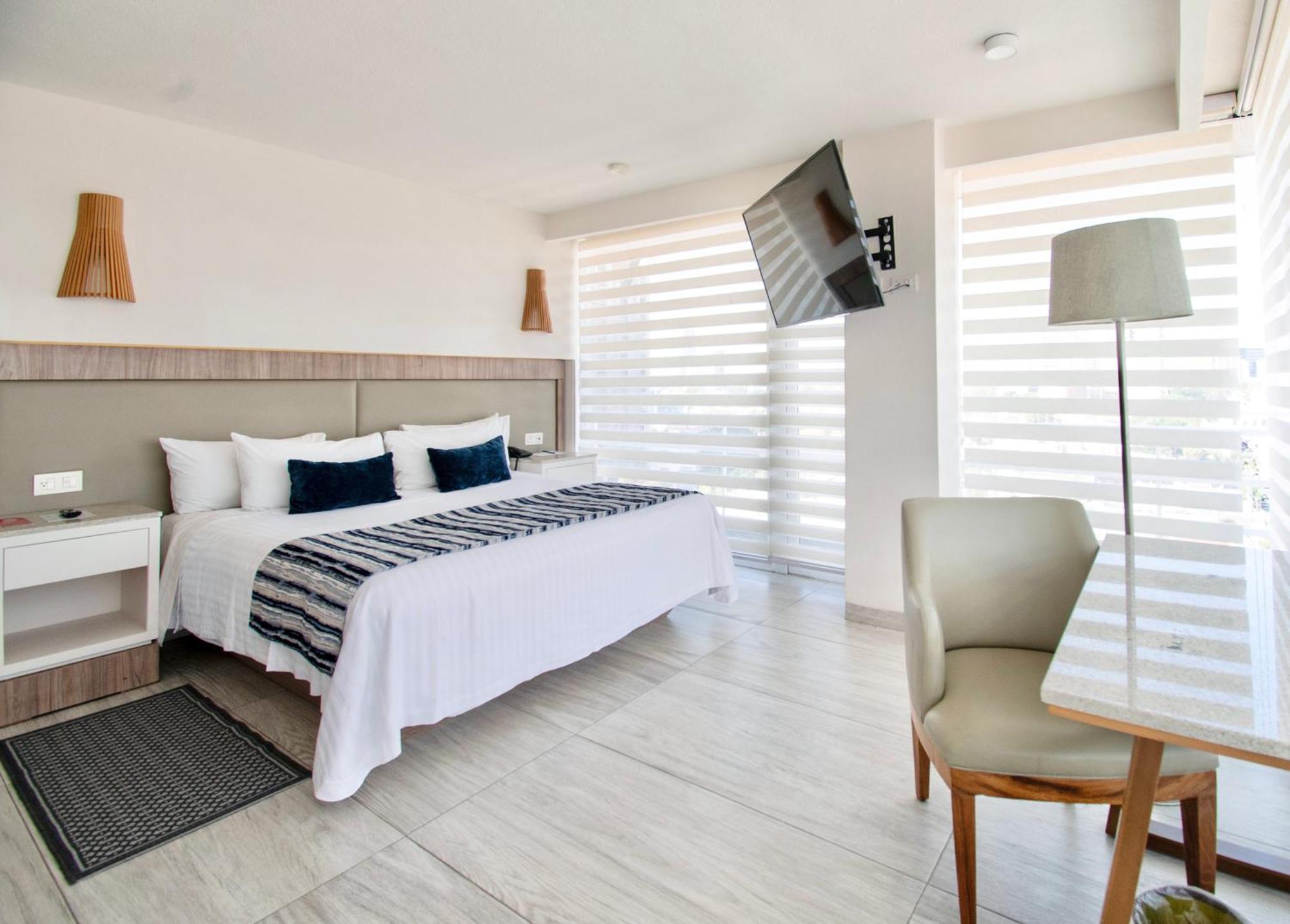 Hotel Velvet Plaza Guadalajara Dış mekan fotoğraf