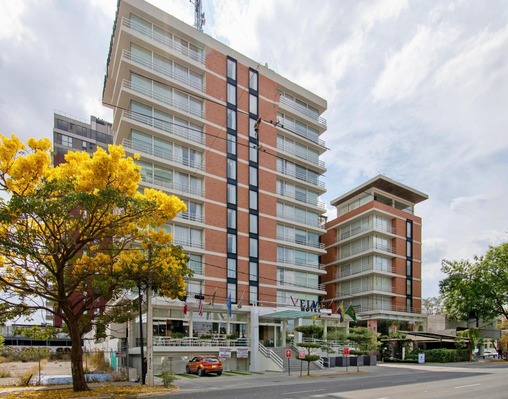 Hotel Velvet Plaza Guadalajara Dış mekan fotoğraf
